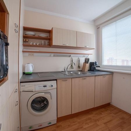 Strawberry Apartment Bratislava Exterior foto