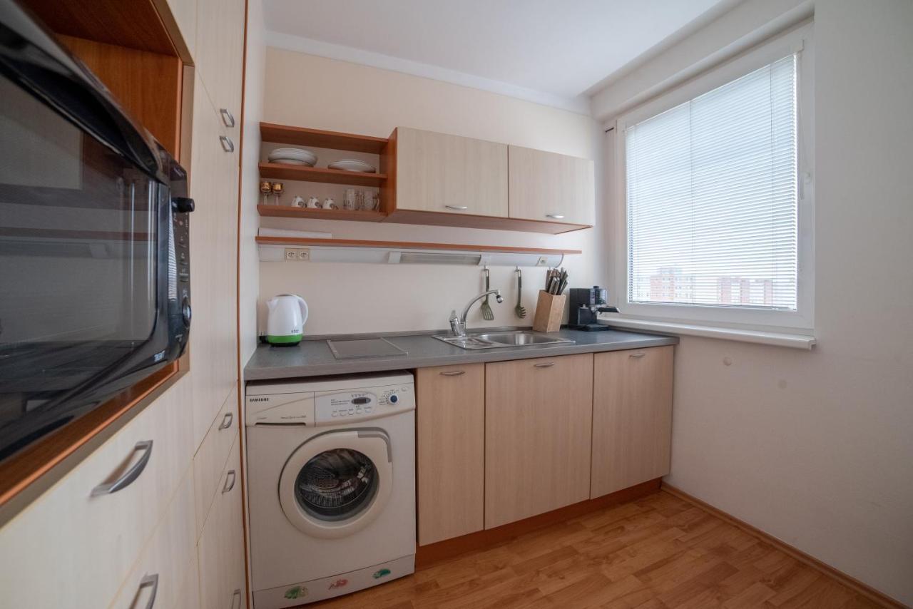 Strawberry Apartment Bratislava Exterior foto